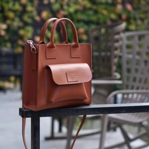 Hellbraune Tasche