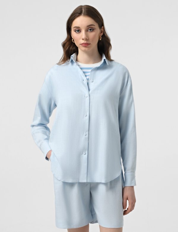 Blaues Hemd